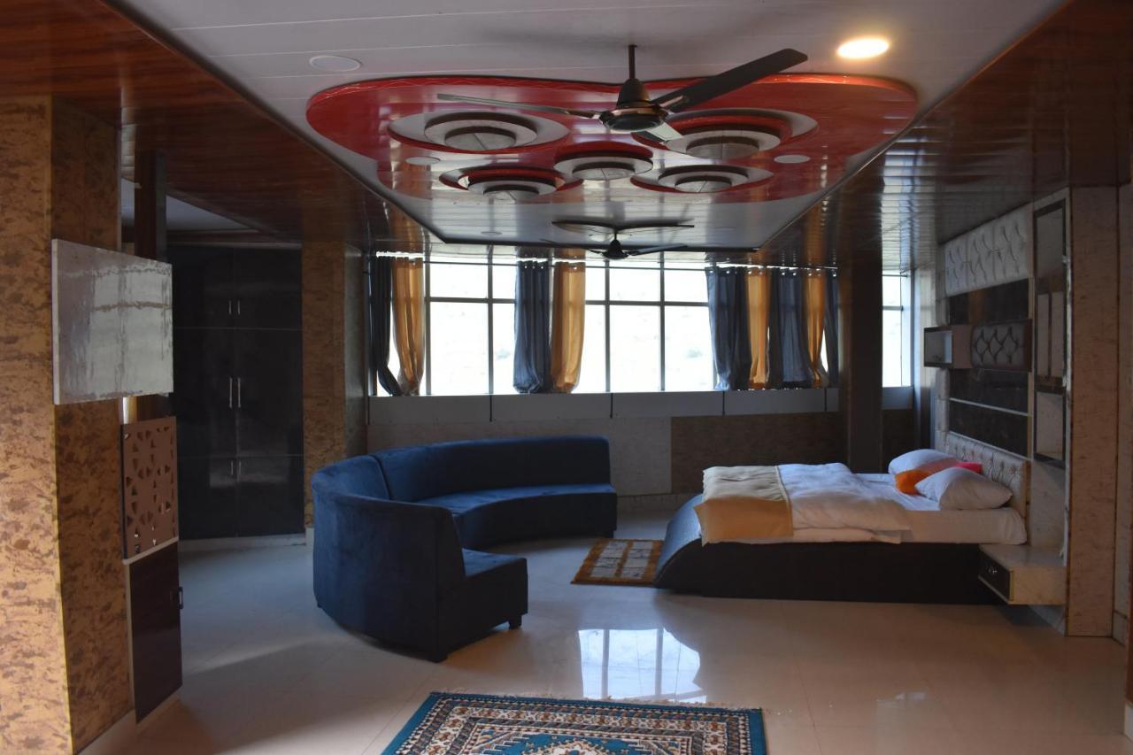 Jai Maa Bhagwati Hotel Pithorāgarh Exteriér fotografie