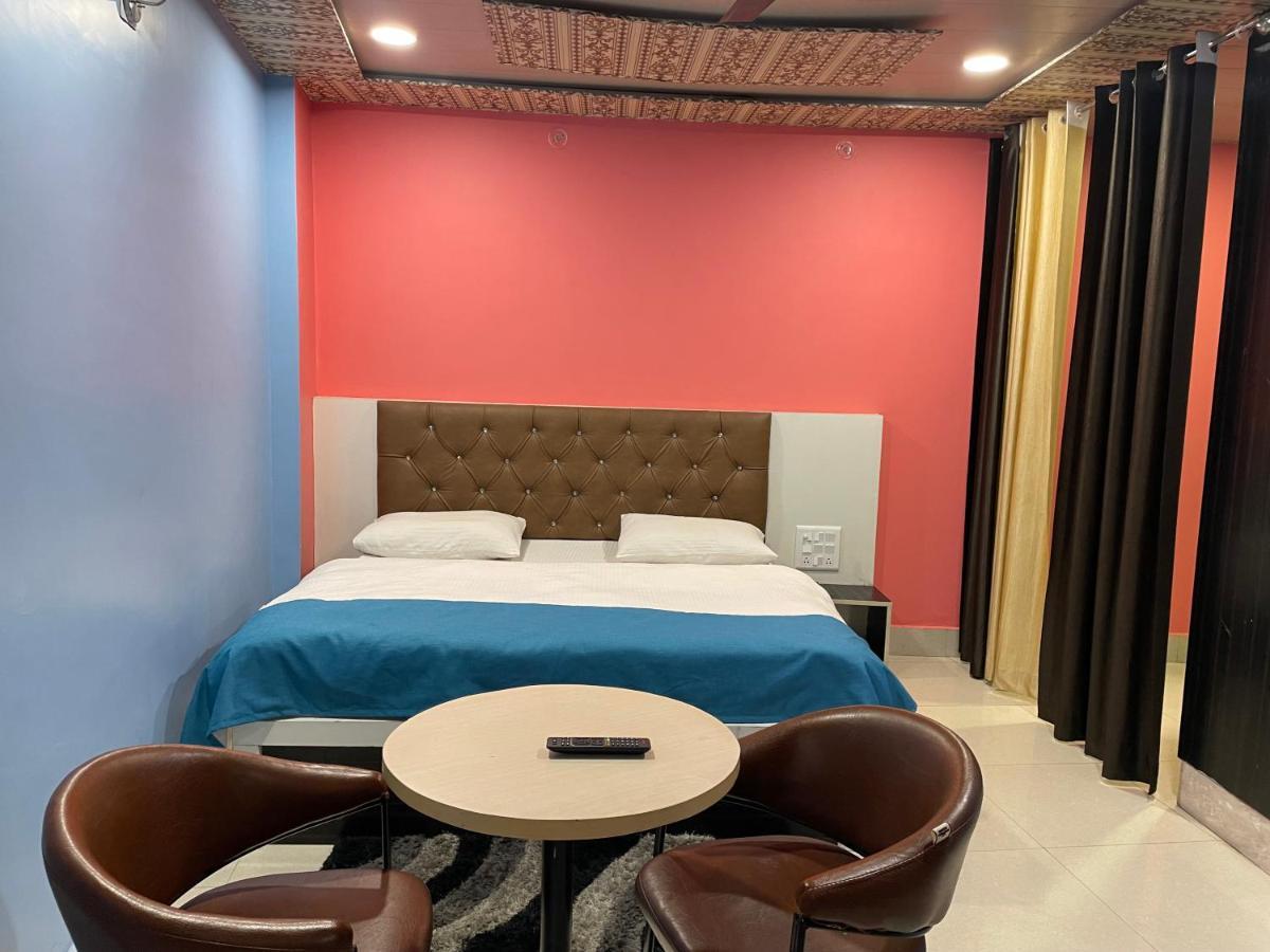 Jai Maa Bhagwati Hotel Pithorāgarh Exteriér fotografie